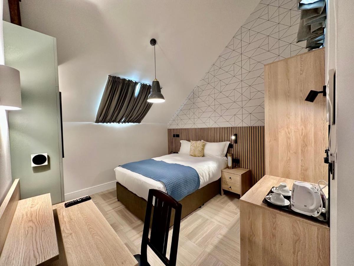 The Pillar Hotel Лондон Экстерьер фото