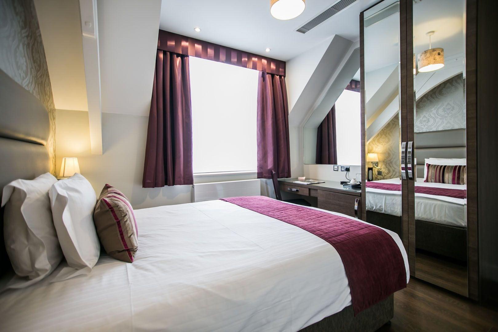 The Pillar Hotel Лондон Экстерьер фото