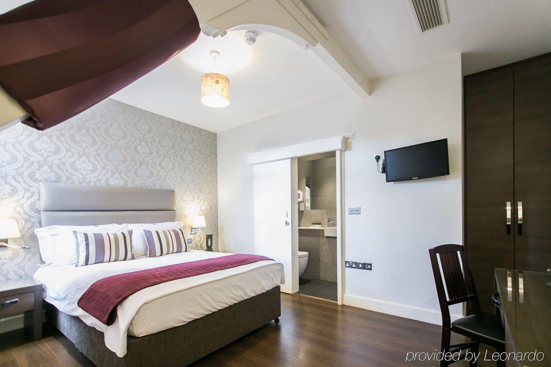 The Pillar Hotel Лондон Экстерьер фото